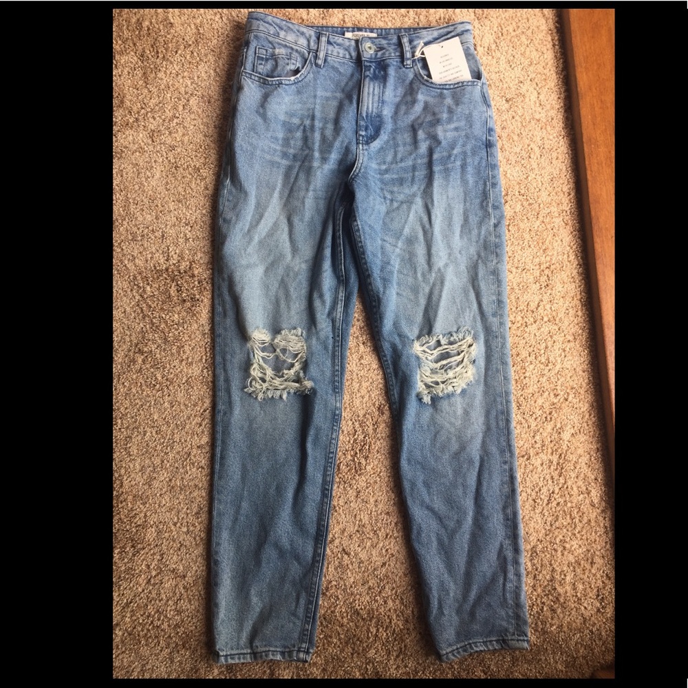 Forever 21 Distressed High Waisted Boyfriend Jean